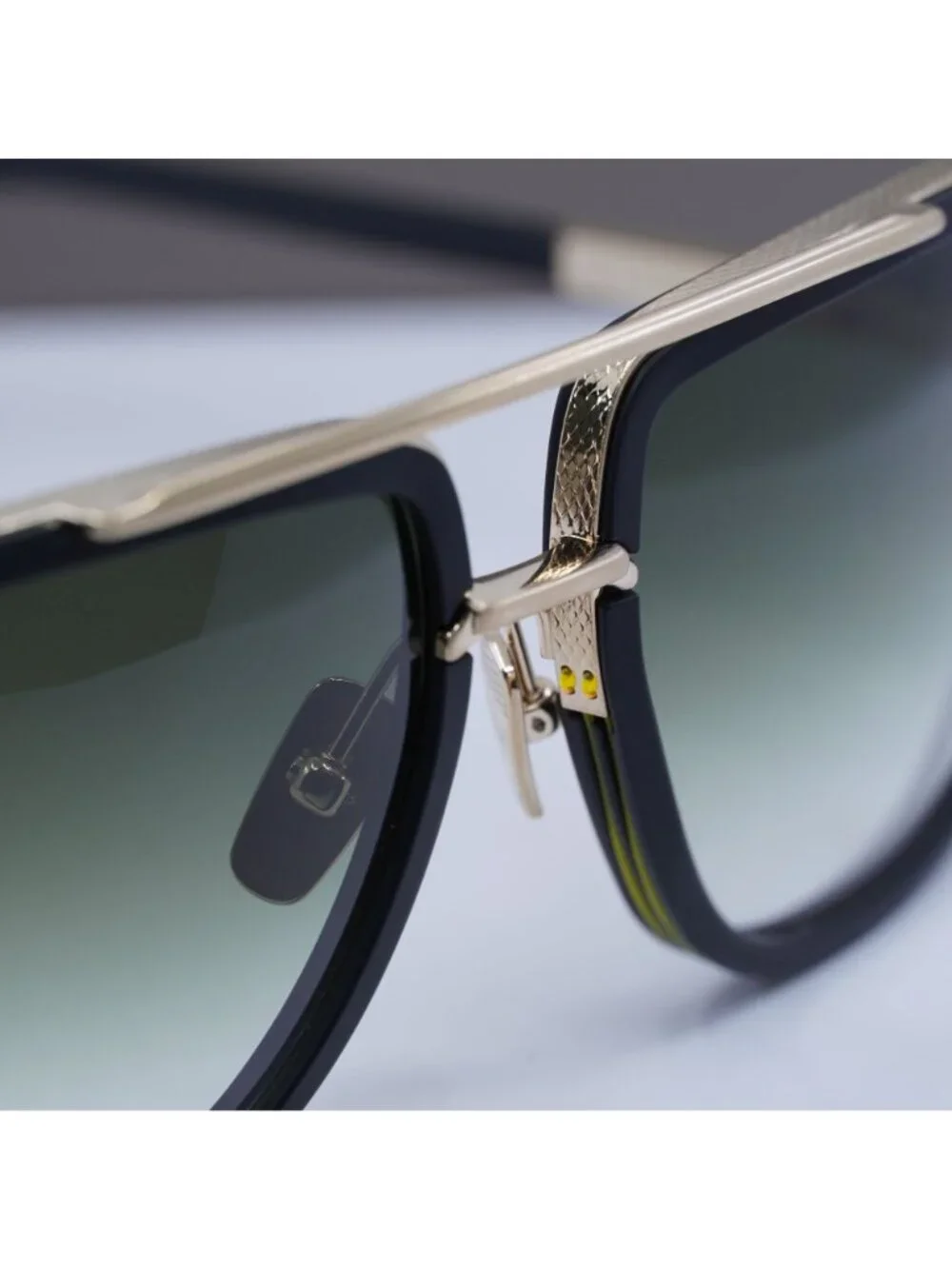 Dita MACH-ONE-DRX-2030-F-59 Aviator Sunglasses - Black / Green